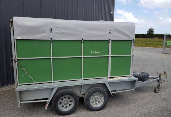 Stock Trailer with Cattle Crate (10x5.6")